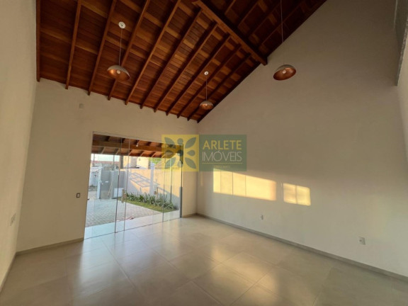 Imagem Casa com 2 Quartos para Alugar, 81 m² em Centro - Porto Belo Imagem Casa com 2 Quartos para Alugar, 81 m² em Centro - Porto Belo
