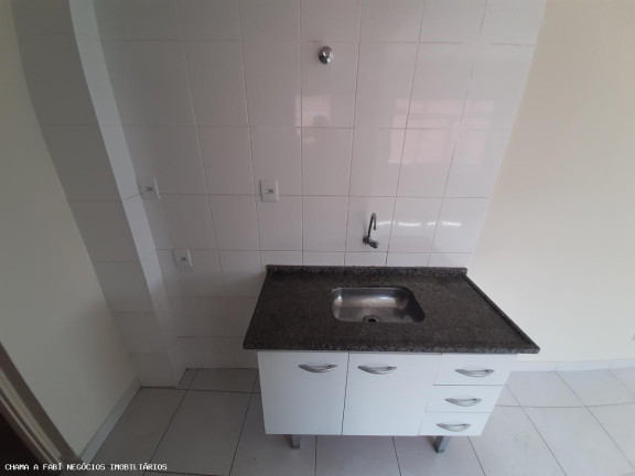 Imagem Kitnet com 1 Quarto para Alugar, 40 m² em Santa Efigênia - São Paulo