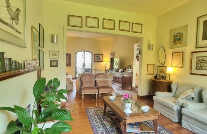 Imagem Casa com 3 Quartos à Venda, 350 m² em Pacaembu - São Paulo Imagem Casa com 3 Quartos à Venda, 350 m² em Pacaembu - São Paulo