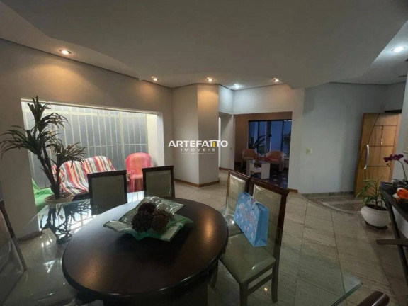 Imagem Casa com 3 Quartos à Venda, 356 m² Imagem Casa com 3 Quartos à Venda, 356 m²