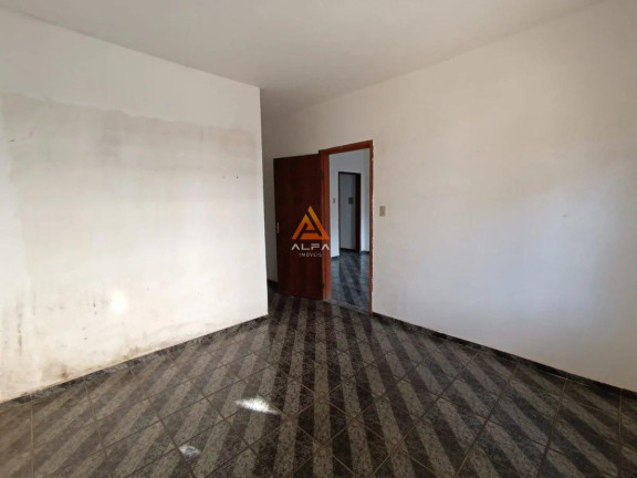 Imagem Casa com 3 Quartos à Venda, 385 m² Imagem Casa com 3 Quartos à Venda, 385 m²