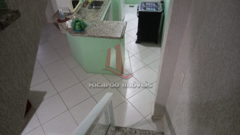 Imagem Imóvel com 2 Quartos à Venda, 80 m² em Peró - Cabo Frio Imagem Imóvel com 2 Quartos à Venda, 80 m² em Peró - Cabo Frio